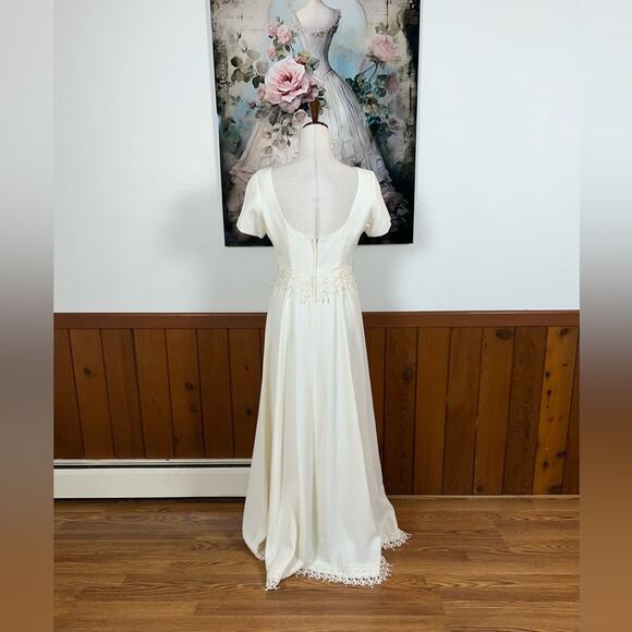 Beautiful Vintage 90s JCPenney for Alfred Angelo Simple Crepe Wedding Gown! - Picture 5 of 7
